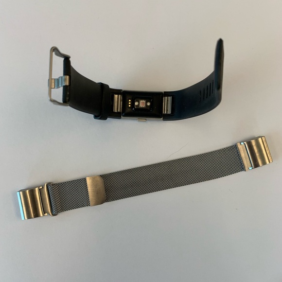 Fitbit Charge 2 with extra band & charger